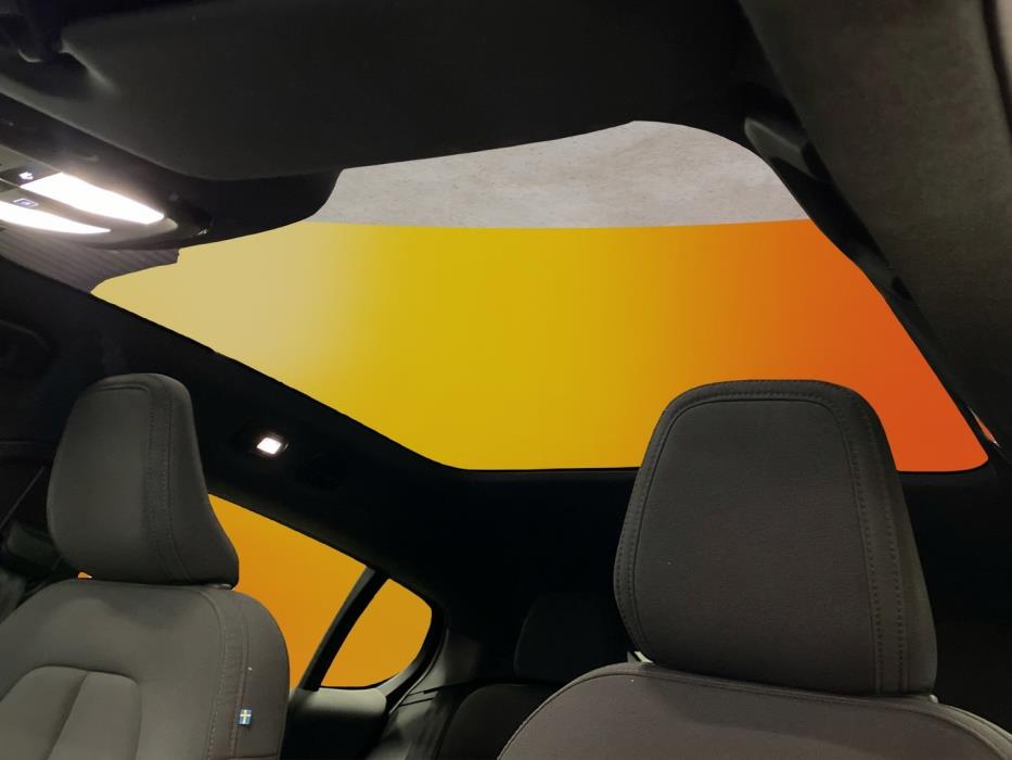 VOLVO C40 2023