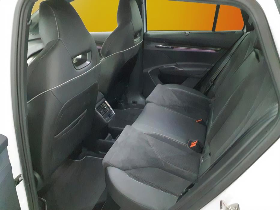 SKODA Enyaq 2023