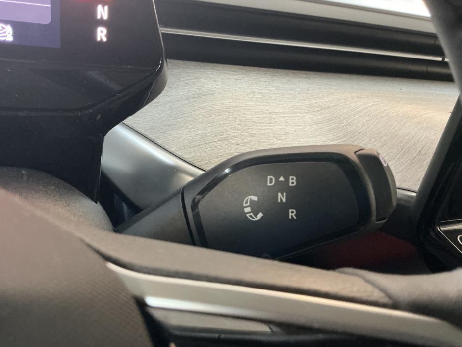 VOLKSWAGEN ID. Buzz 2024