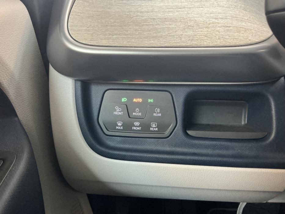 VOLKSWAGEN ID. Buzz 2024