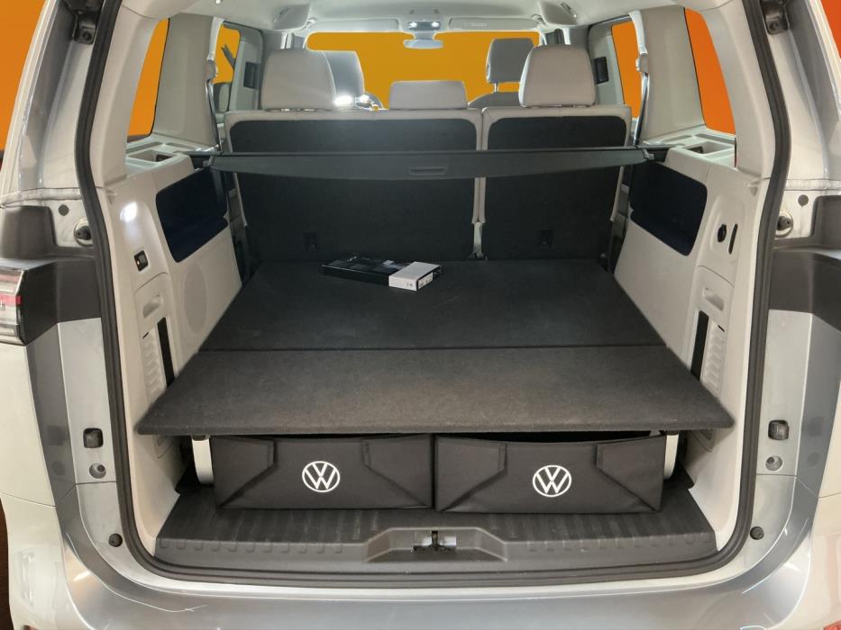 VOLKSWAGEN ID. Buzz 2024