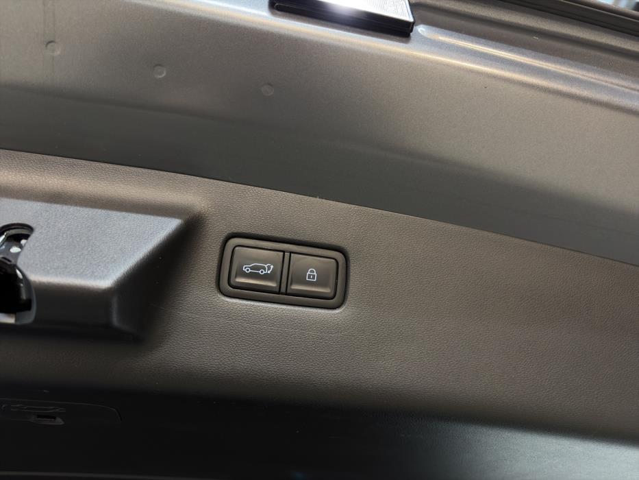 HYUNDAI Santa Fe 2025