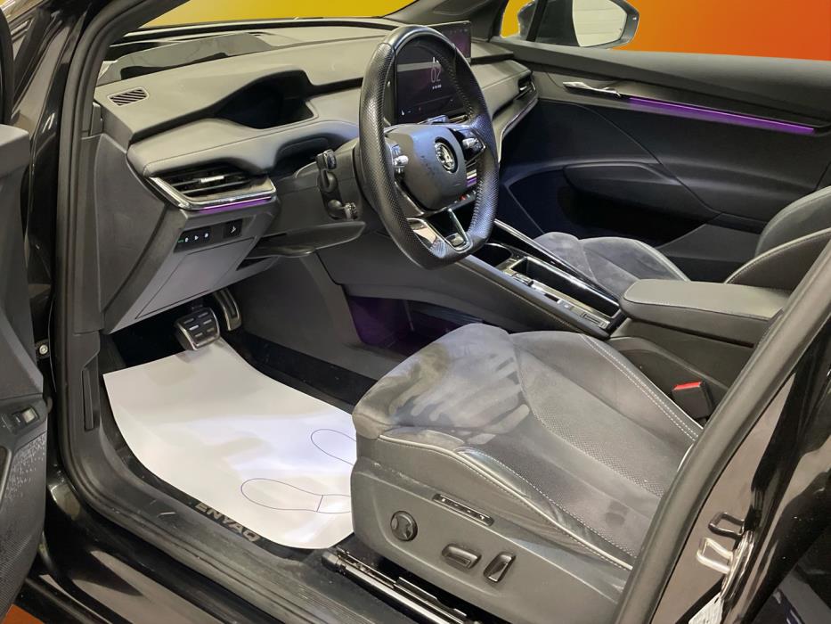 SKODA Enyaq 2023