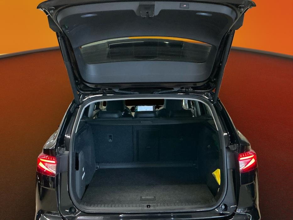 SKODA Enyaq 2023