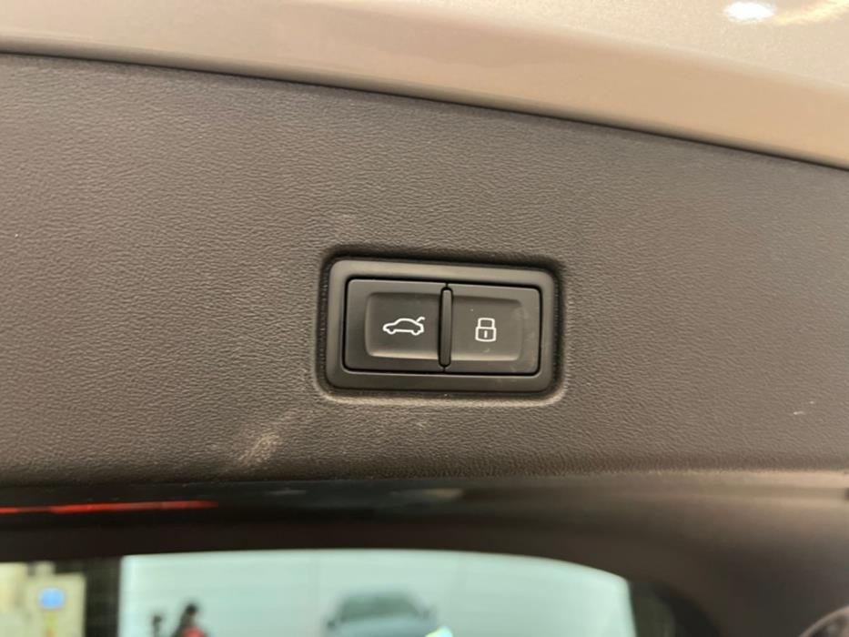 AUDI Q4 e-tron 2023