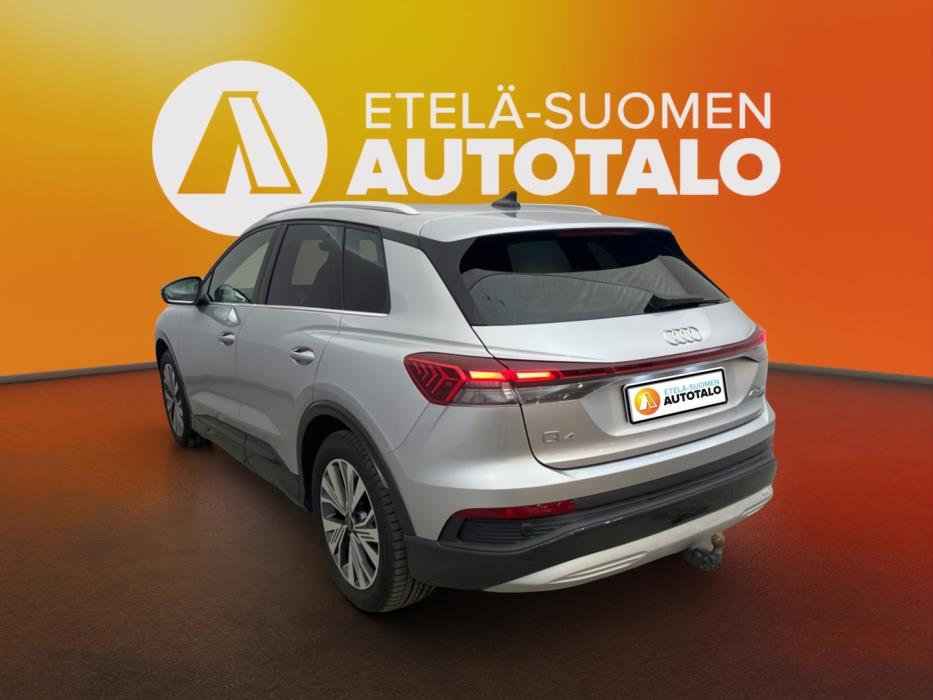 AUDI Q4 e-tron 2023