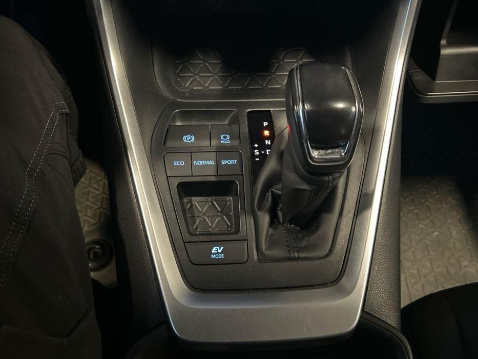 TOYOTA RAV4 2021