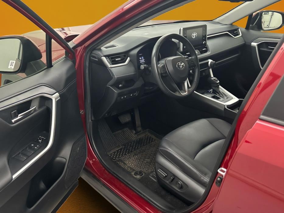 TOYOTA RAV4 2021