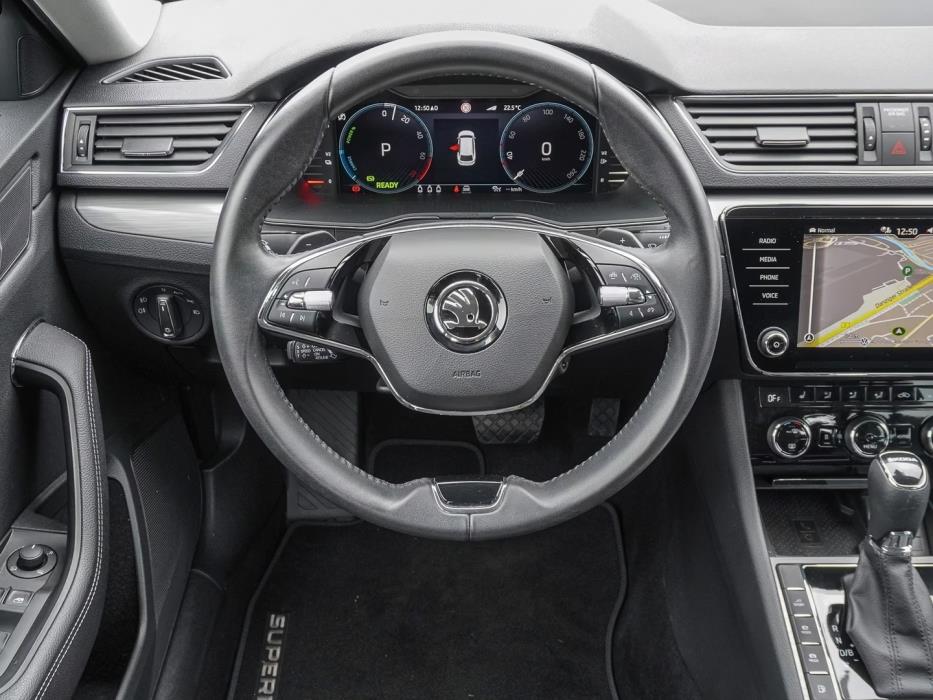 SKODA Superb 2024