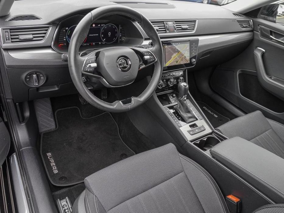 SKODA Superb 2024