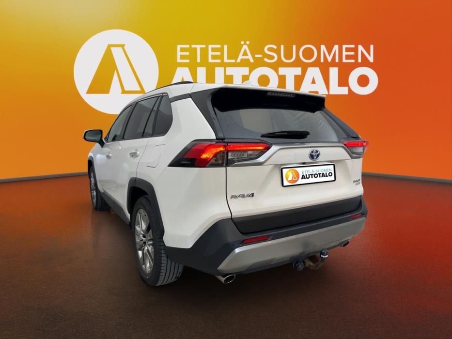 TOYOTA RAV4 2023