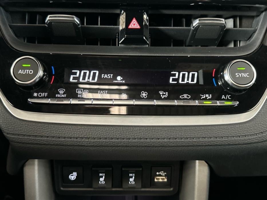 TOYOTA Corolla Cross 2023