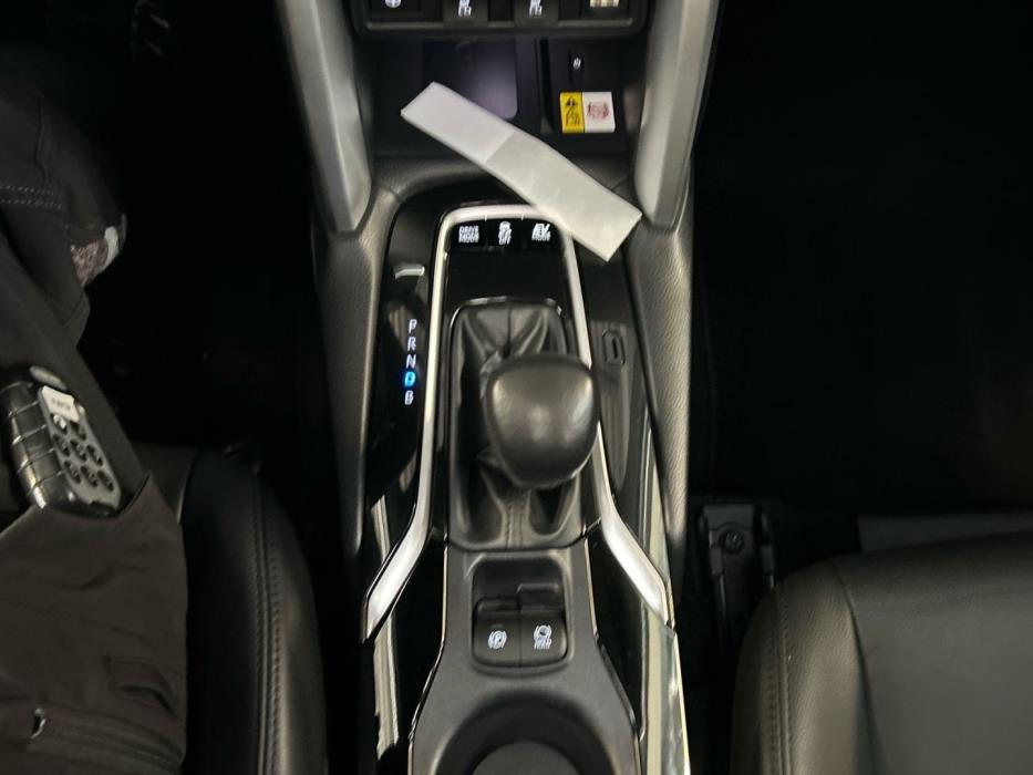 TOYOTA Corolla Cross 2023
