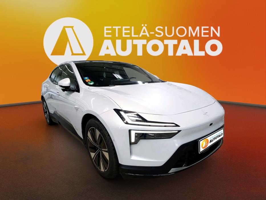 POLESTAR 4 2025