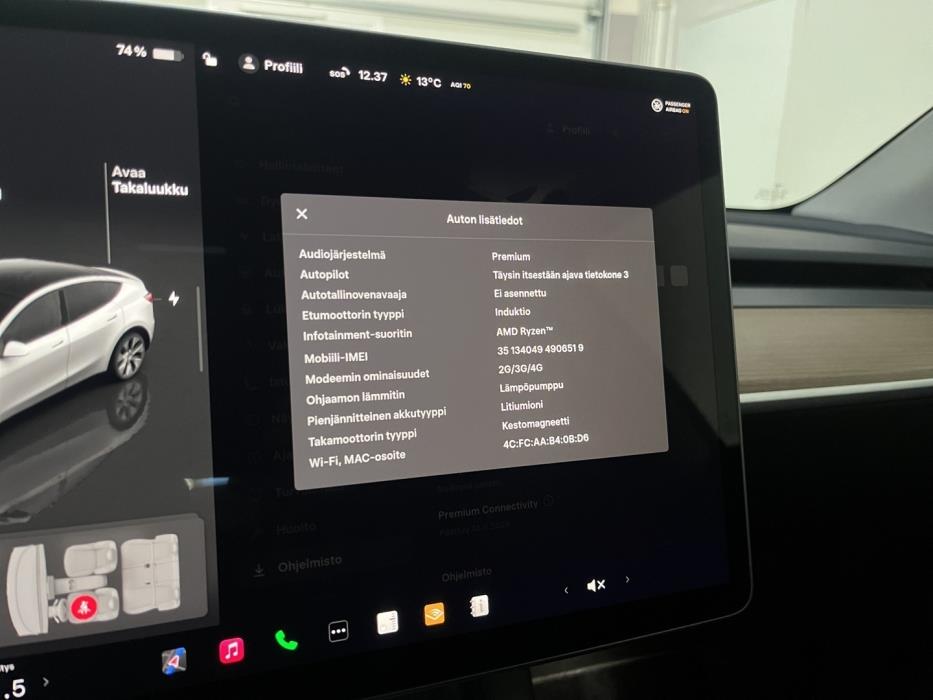 TESLA Model Y 2023