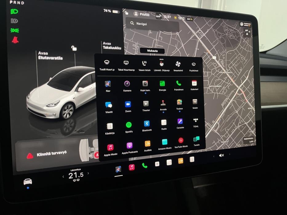 TESLA Model Y 2023