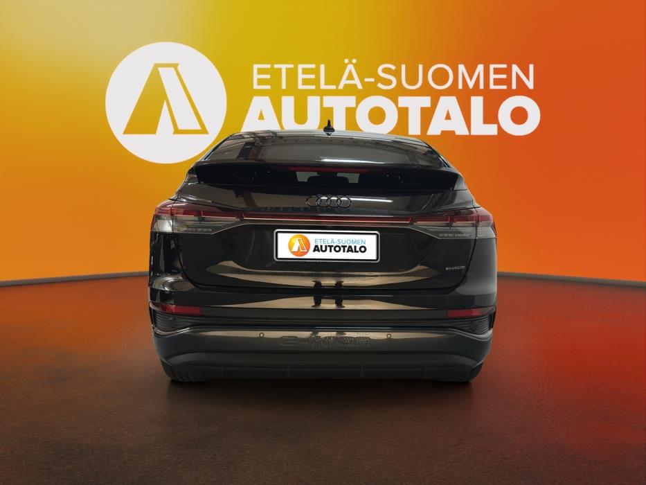 AUDI Q4 e-tron 2023
