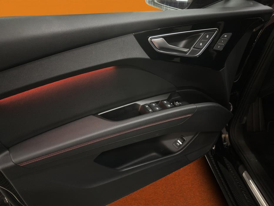 AUDI Q4 e-tron 2023