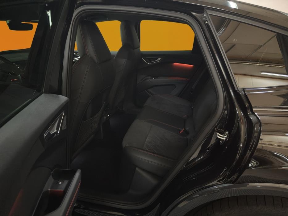 AUDI Q4 e-tron 2023