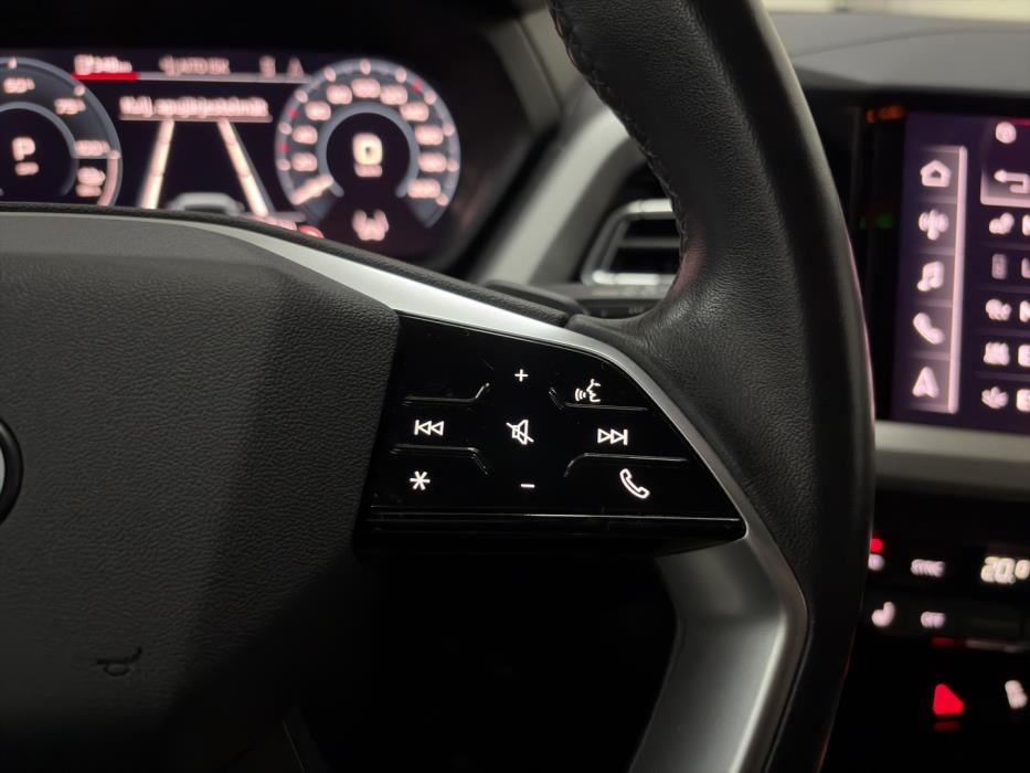 AUDI Q4 e-tron 2023