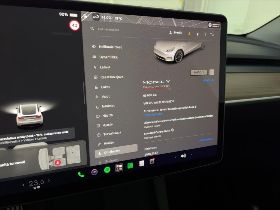 TESLA Model Y 2023
