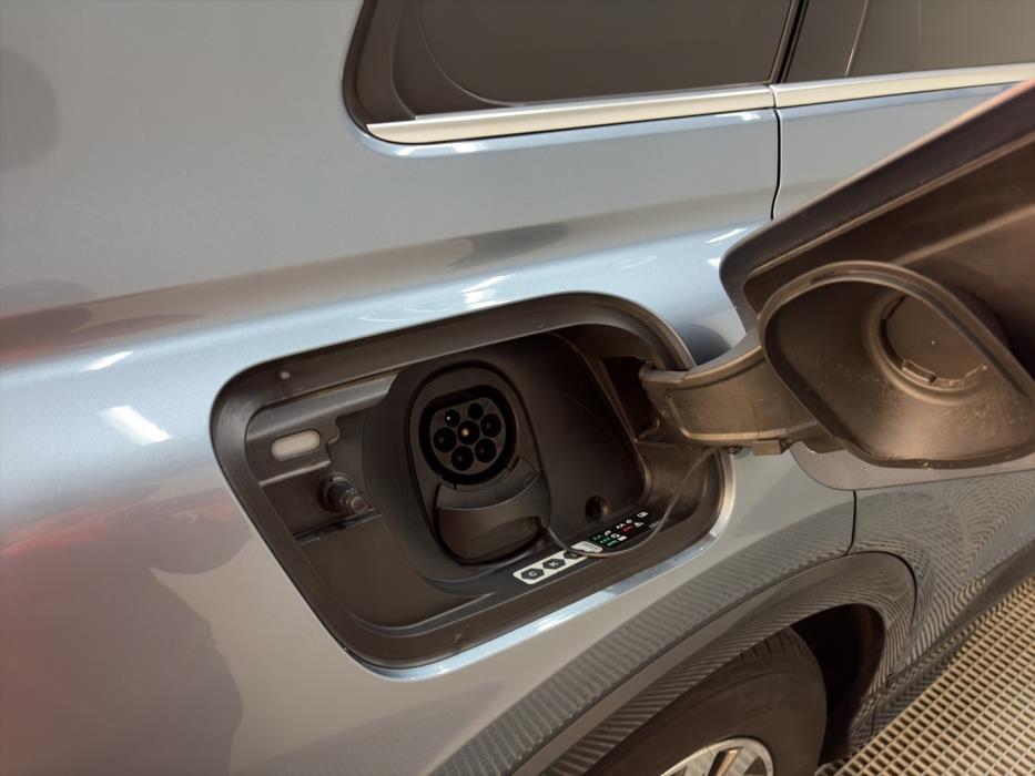 AUDI Q4 e-tron 2022