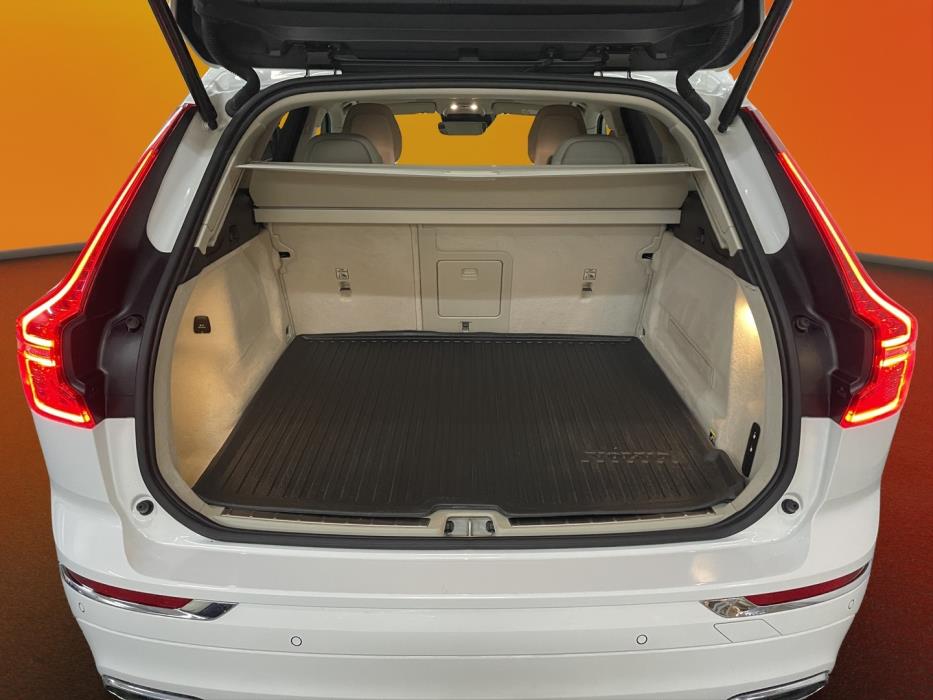 VOLVO XC60 2018
