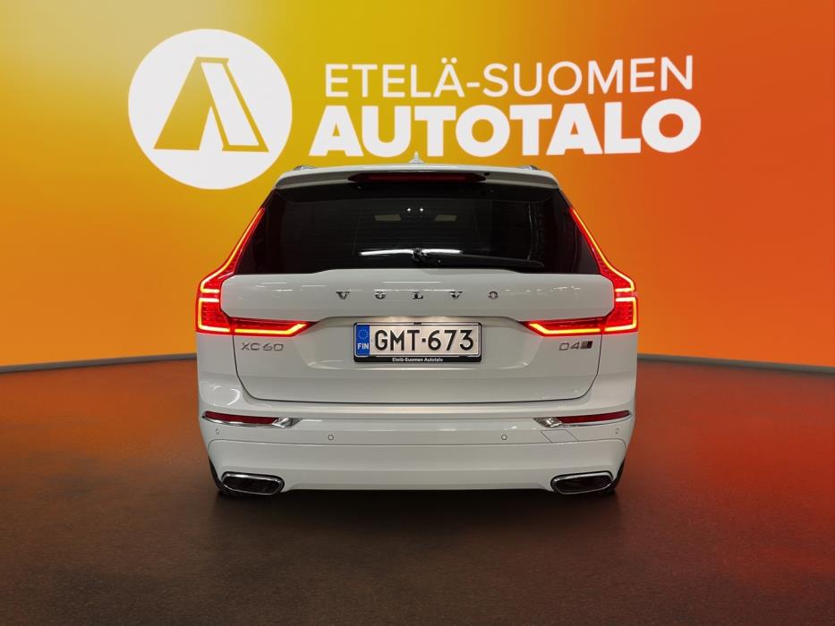 VOLVO XC60 2018