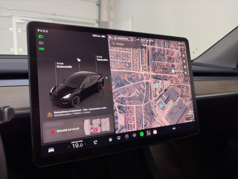 TESLA Model Y 2022