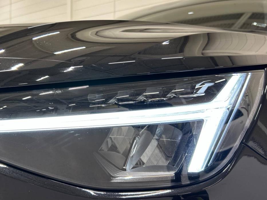 VOLVO C40 2023