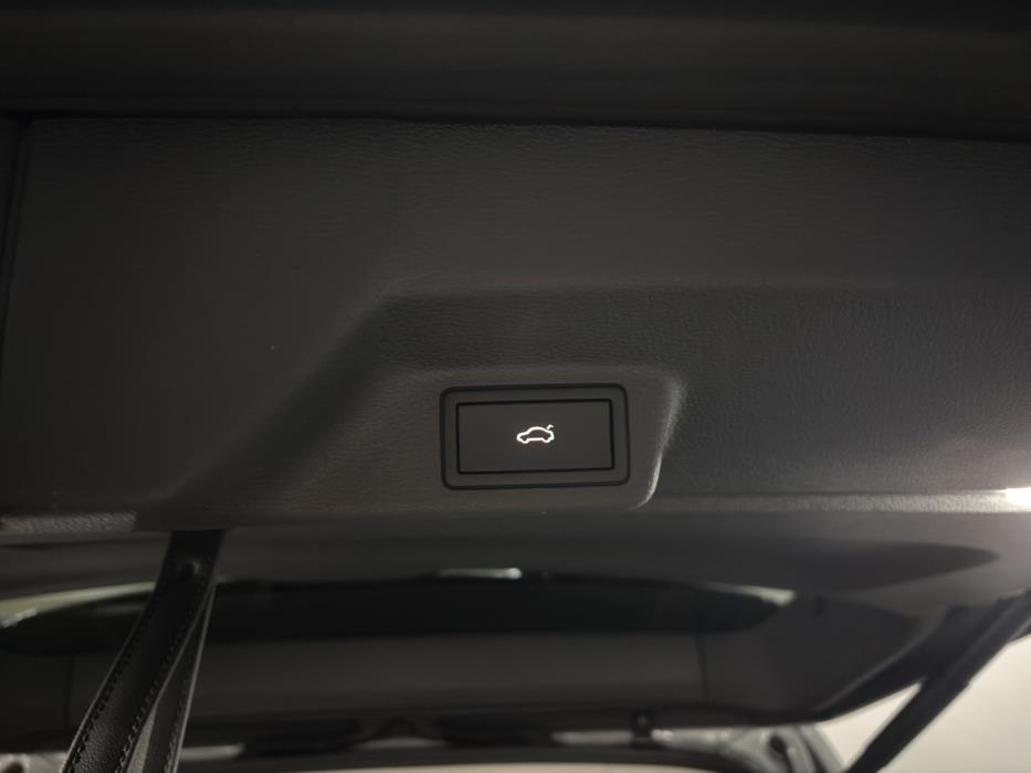 VOLKSWAGEN ID. Buzz 2025