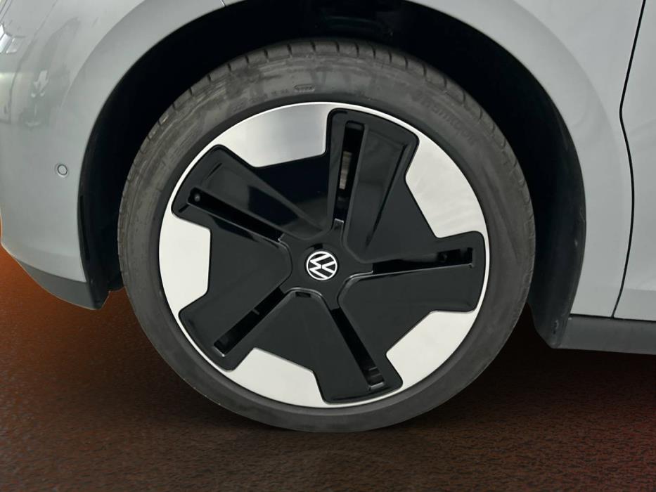 VOLKSWAGEN ID. Buzz 2025