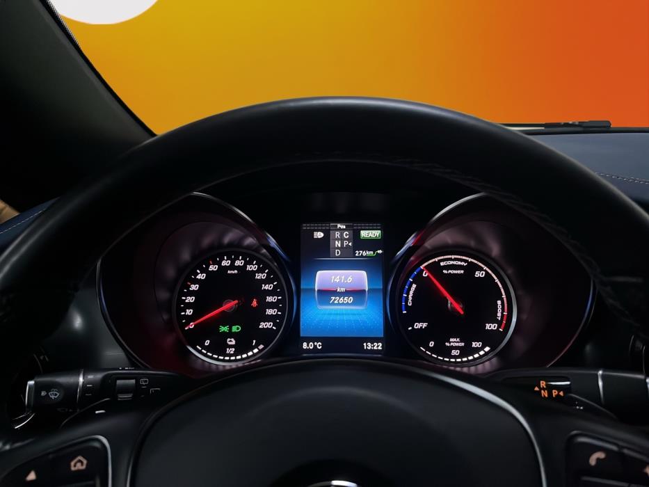 MERCEDES-BENZ EQV 2022