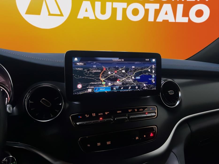 MERCEDES-BENZ EQV 2022