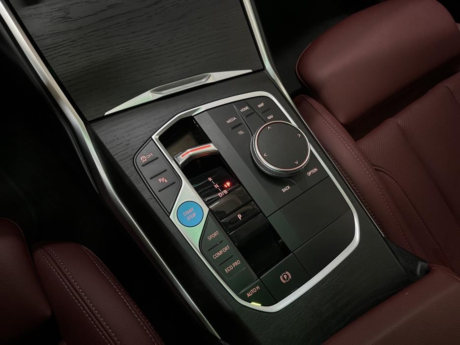BMW i4 2023