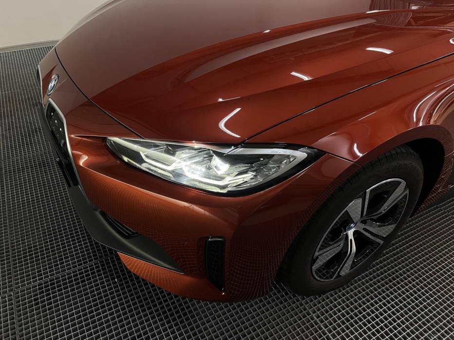 BMW i4 2023
