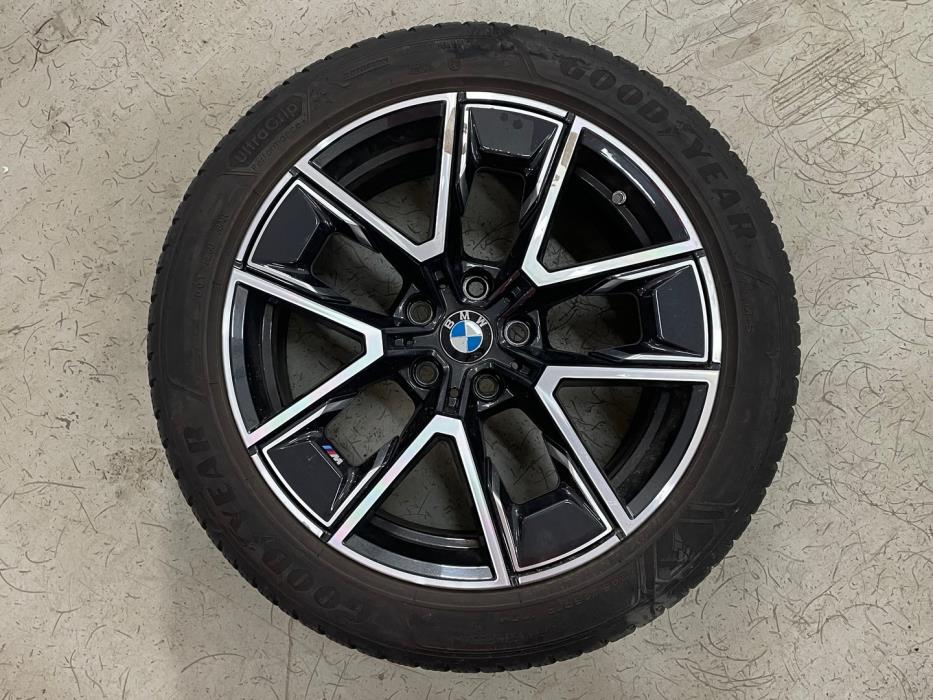 BMW i4 2023