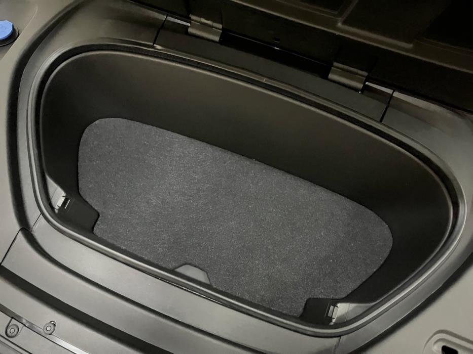 VOLVO XC40 2024