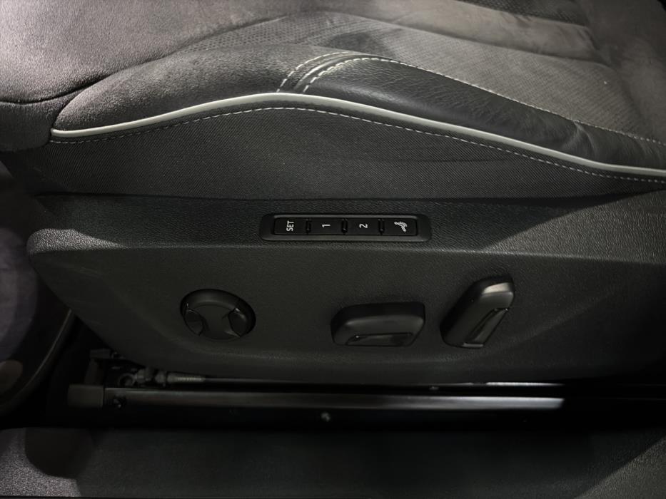 SKODA Enyaq 2023