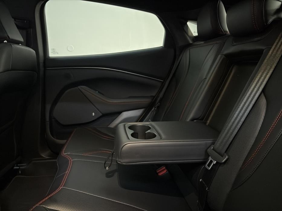 FORD Mustang Mach-E 2022