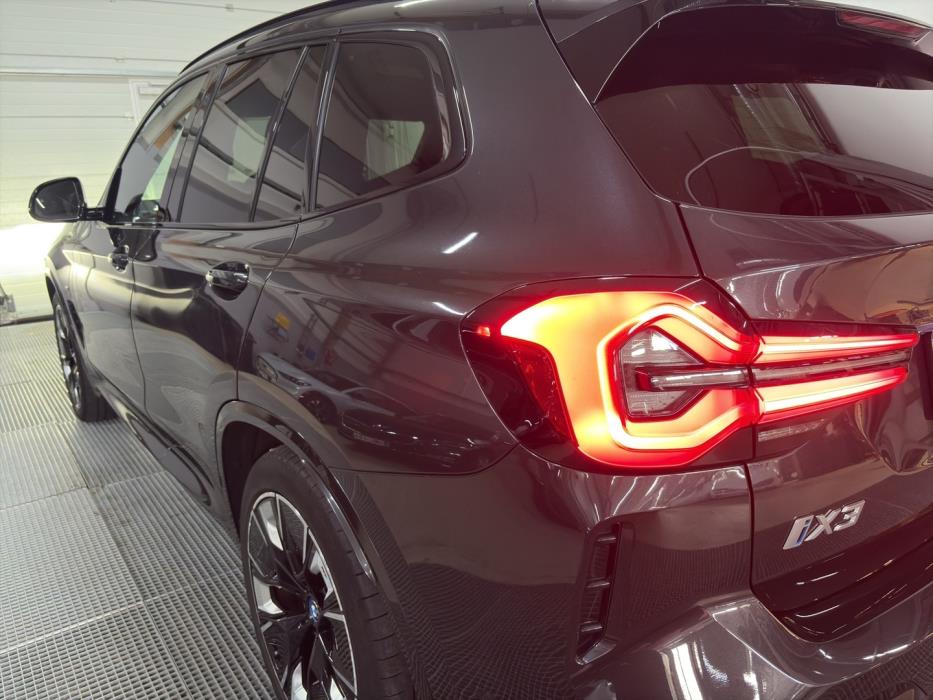 BMW iX3 2022