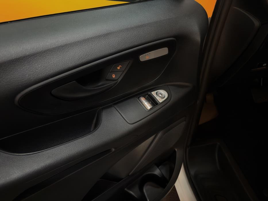 MERCEDES-BENZ Vito 2021