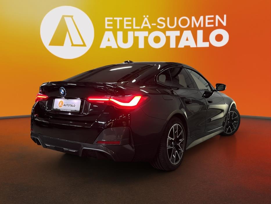 BMW i4 2023