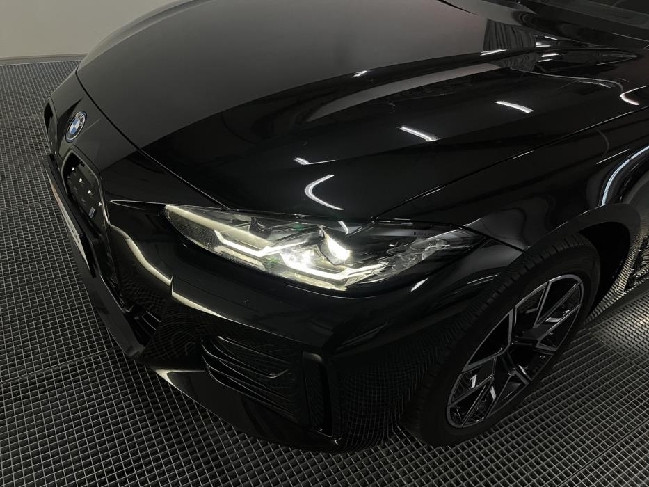 BMW i4 2023