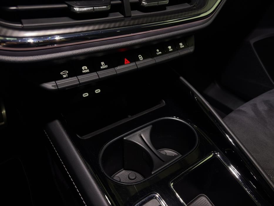 SKODA Enyaq 2023