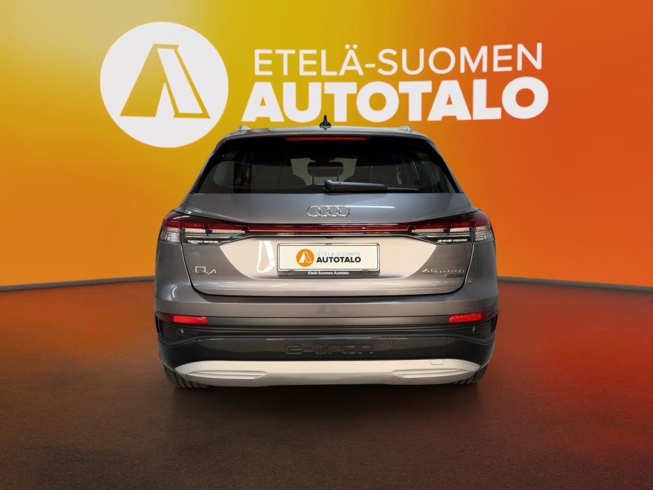AUDI Q4 e-tron 2023