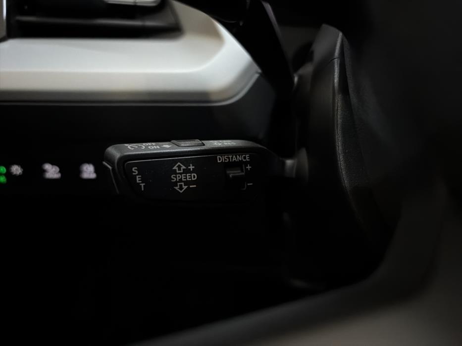 AUDI Q4 e-tron 2023
