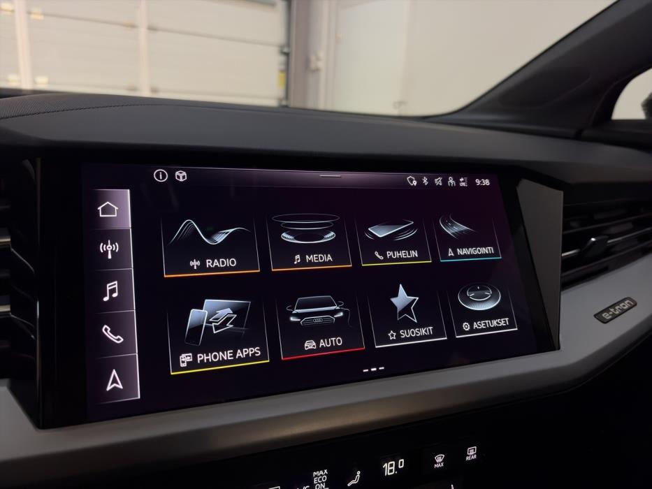 AUDI Q4 e-tron 2023
