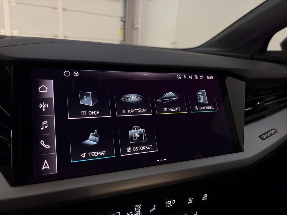 AUDI Q4 e-tron 2023