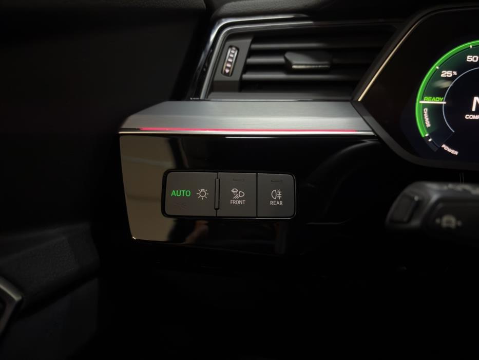 AUDI e-tron 2023